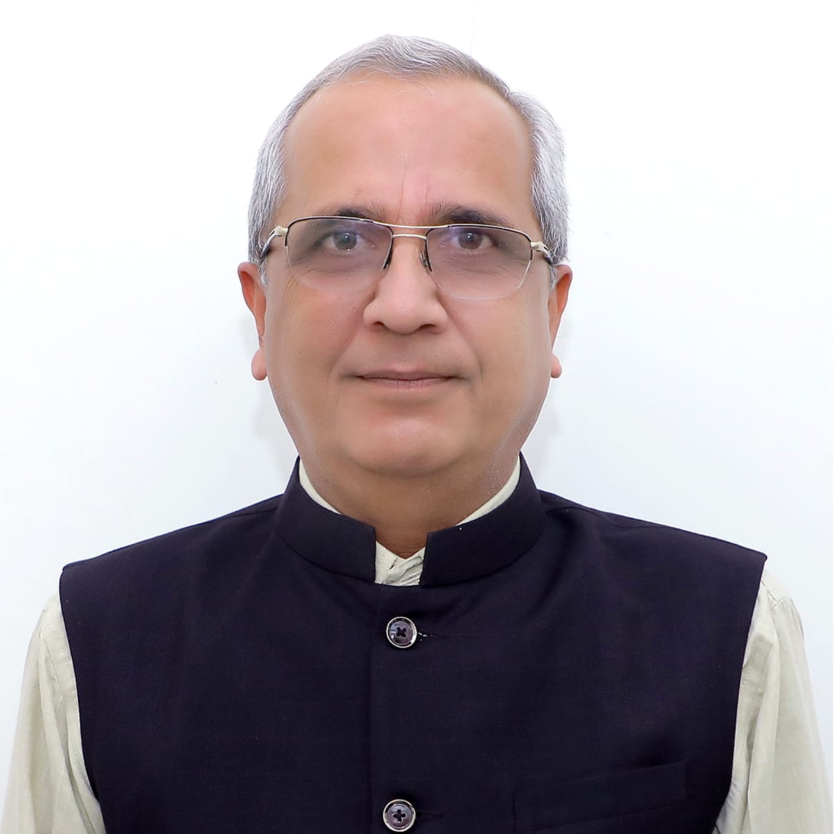 Shri Sanjeev Gulaty (CEO)